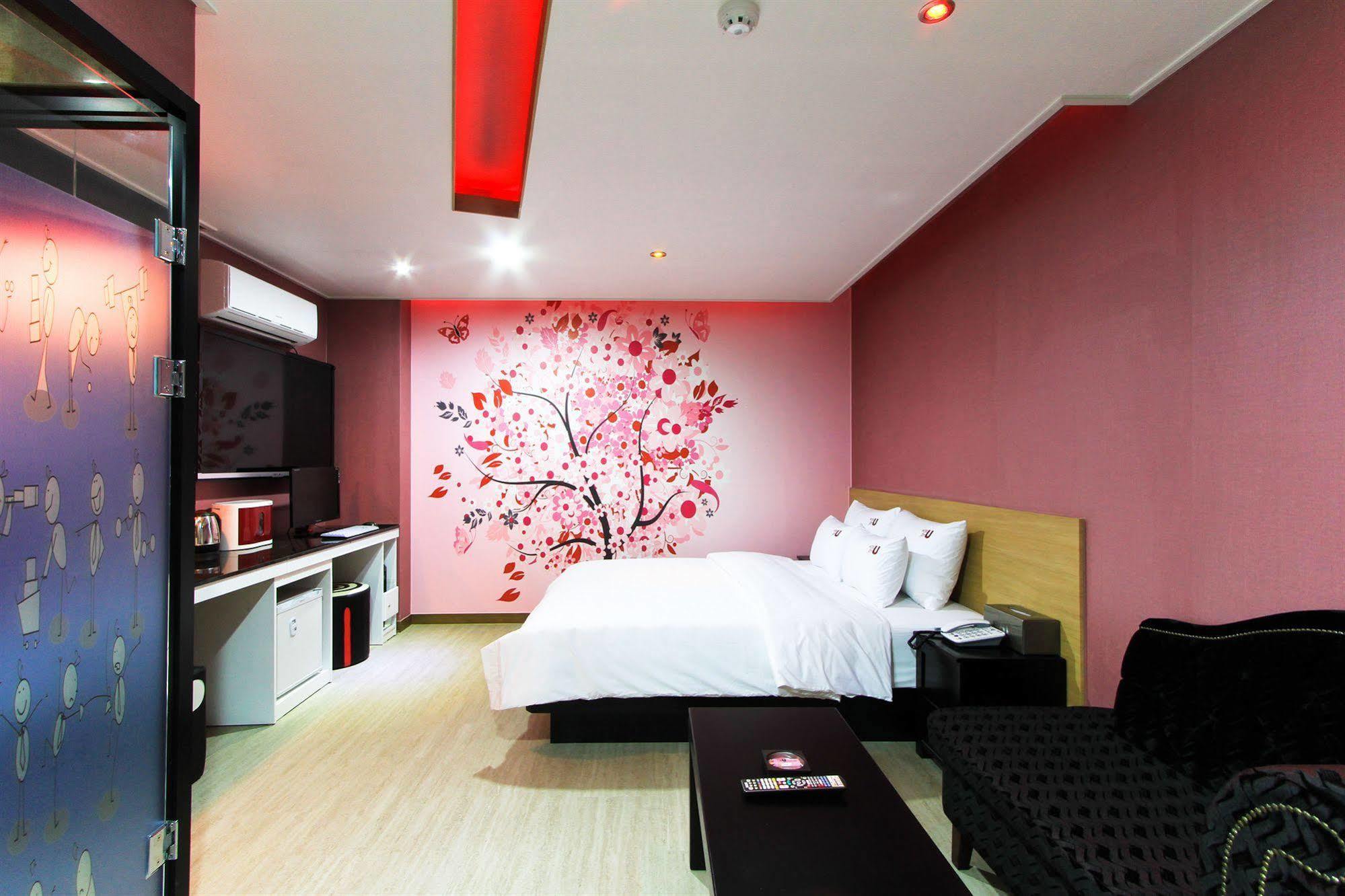 Haeundae Foru Hotel Busan Esterno foto