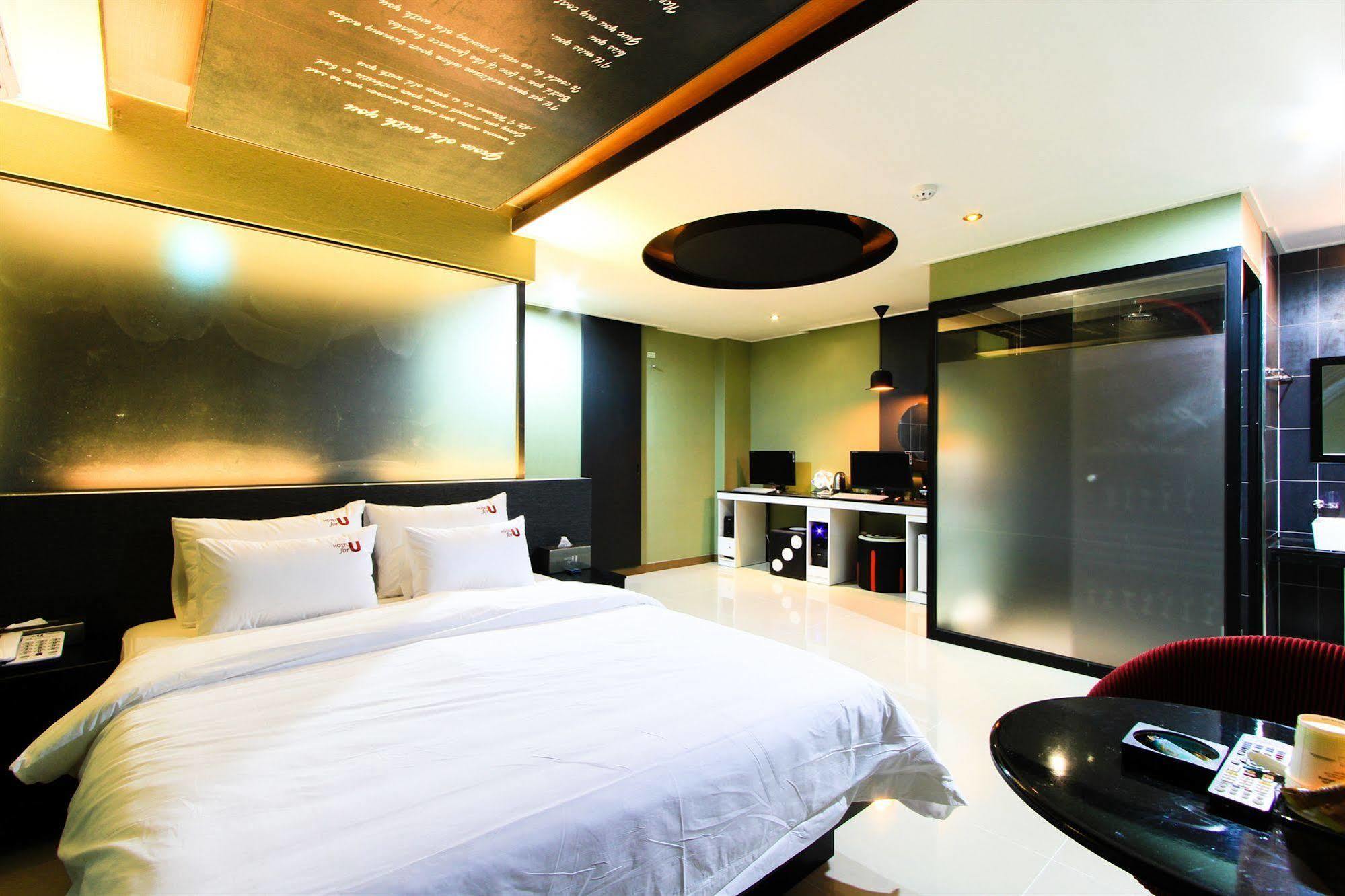 Haeundae Foru Hotel Busan Esterno foto